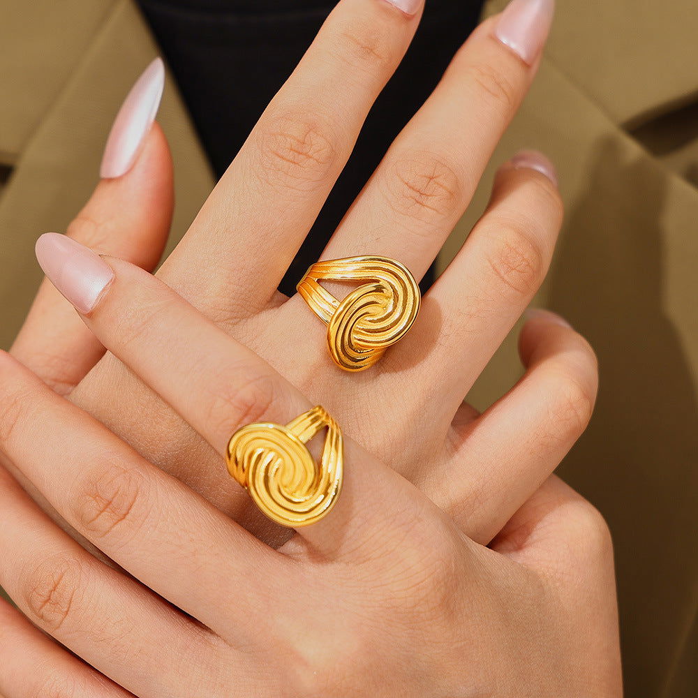 18K Gold-Plated Twisted Ring - Get Stylish