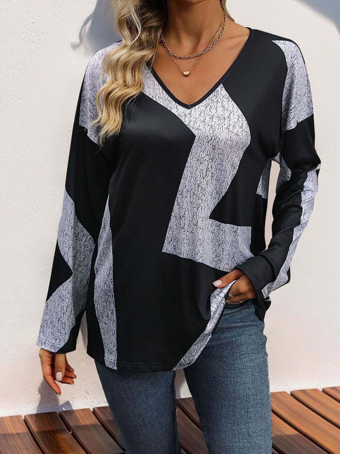 Perfee Color Block V-Neck Long Sleeve T-Shirt - Get Stylish